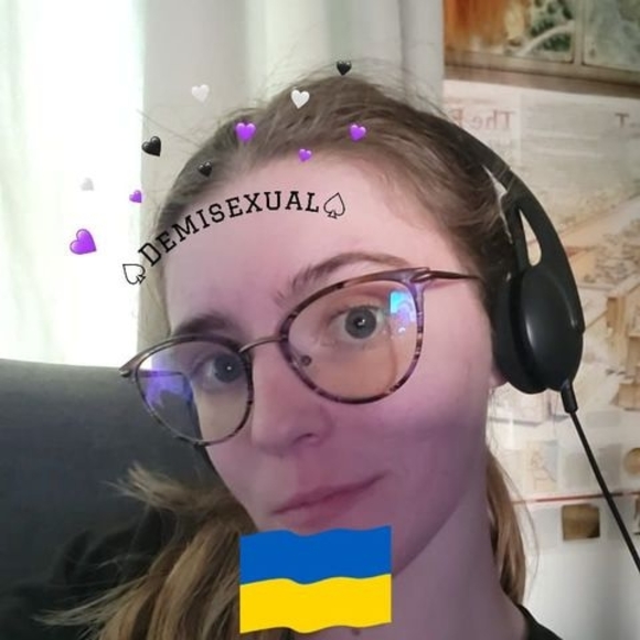 Meet your Posher, Amanda - Picture 1 of 1